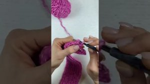 Шапка крючком поперёк с вытянутой макушкой