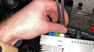 Обзор и установка усилителя DL AUDIO BARRACUDA 4.100 в Lada Granta FL к ?