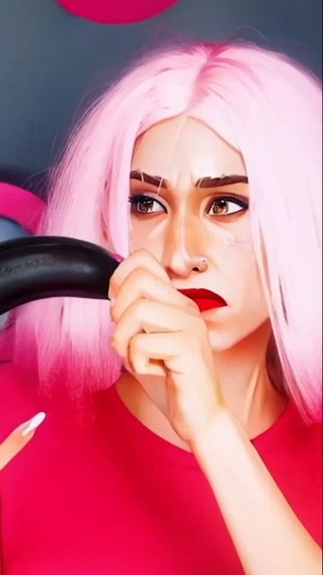 девушка ест черные бананы смотреть онлайн