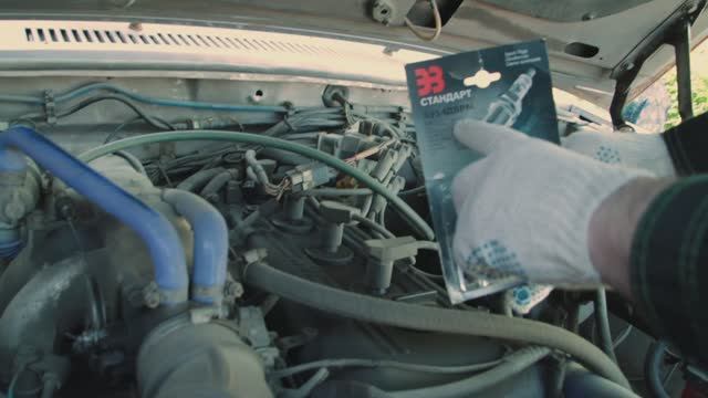 ГАЗ 31105 ЗМЗ 406 Замена свечей зажигания 21 на 16 АУ14ДВРМ