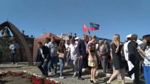 Возложение цветов на Саур Могиле, День освобождения Донбасса, 8.09.2020