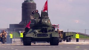 9 мая, в День Победы, в Нижнем Новгороде на площади Минина и Пожарского состоялся военный парад