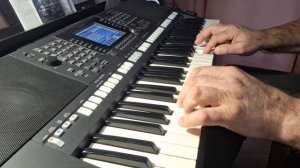 Клён. Ямаха ПСР С950.