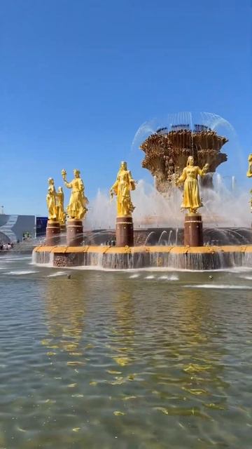 Первая поездка в Москву. Сейчас я дома уже😂#фонтандру смотреть онлайн