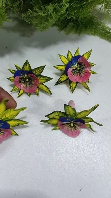 Анютины глазки.Резиночки для волос из фомирана. смотреть онлайн