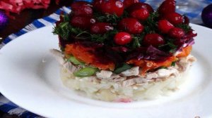 Салат с курицей и свеклой