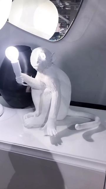 Настольная лампа The Monkey Lamp смотреть онлайн