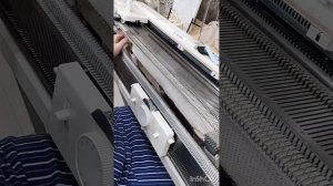 Вяжем шапочку на Сильвере или на Бразере, или на любой однофантурной машине 5 класса!