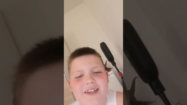 у меня есть лампа🥳