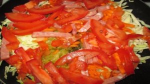 Жареная капуста по-баварски с солеными огурчиками