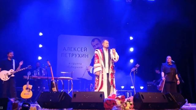 ЁЛКИ-ПАЛКИ,НОВЫЙ ГОД!ИСТОРИЯ ПОЯВЛЕНИЯ ПЕСНИ КОМПОЗИТ смотреть онлайн