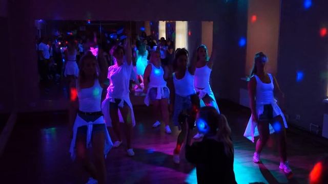 Танцевальная студия Salsa.Ton - отчетная вечеринка 9 июня 2018 смотреть онлайн