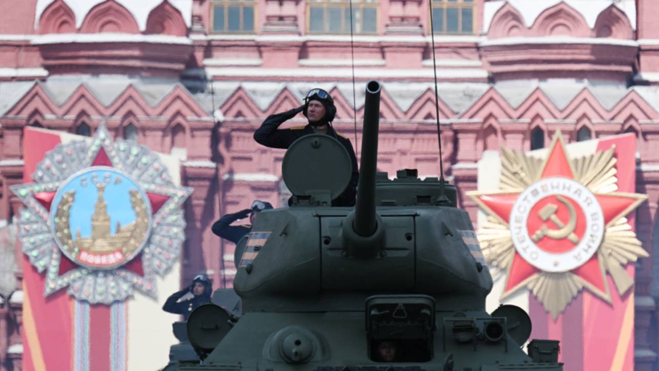 Настоящая легенда во главе: кадры военной техники на Параде Победы в Москве