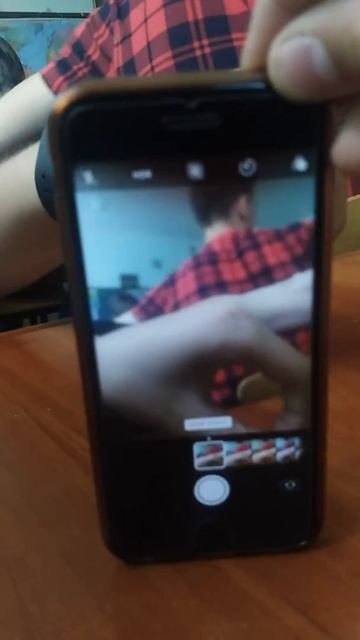 Тёлка показала очко своими пальцами и на кезила смотреть онлайн