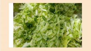 Салат из молодой капусты