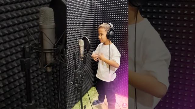 Алдияр Канапин - "Қазақ елі осындай" Маржан Арапбаева смотреть онлайн