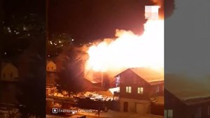 В Тюмени на улице Гастелло разгорелся пожар с| 72.RU