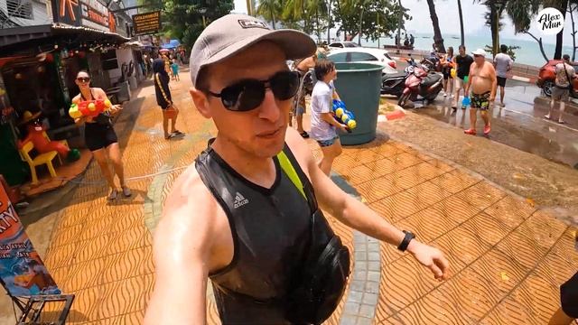 Это надо видеть! Самый мокрый праздник в мире - Сонгкра смотреть онлайн