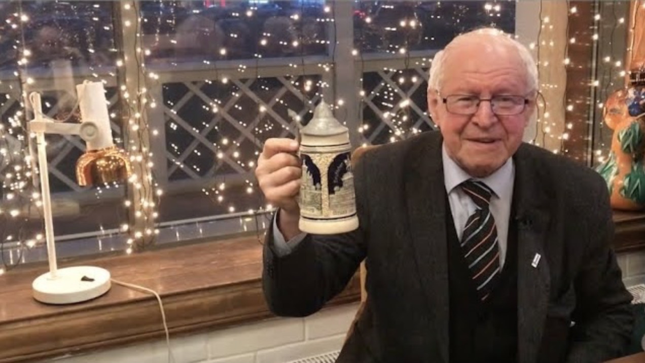 Немецкая кружка - единственный отцовский трофей смотреть онлайн