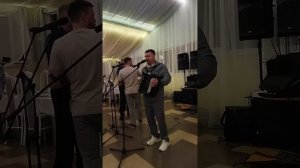 Первый парень на поселке я!