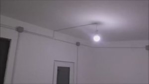 Открытая электропроводка в каркасной котельной.