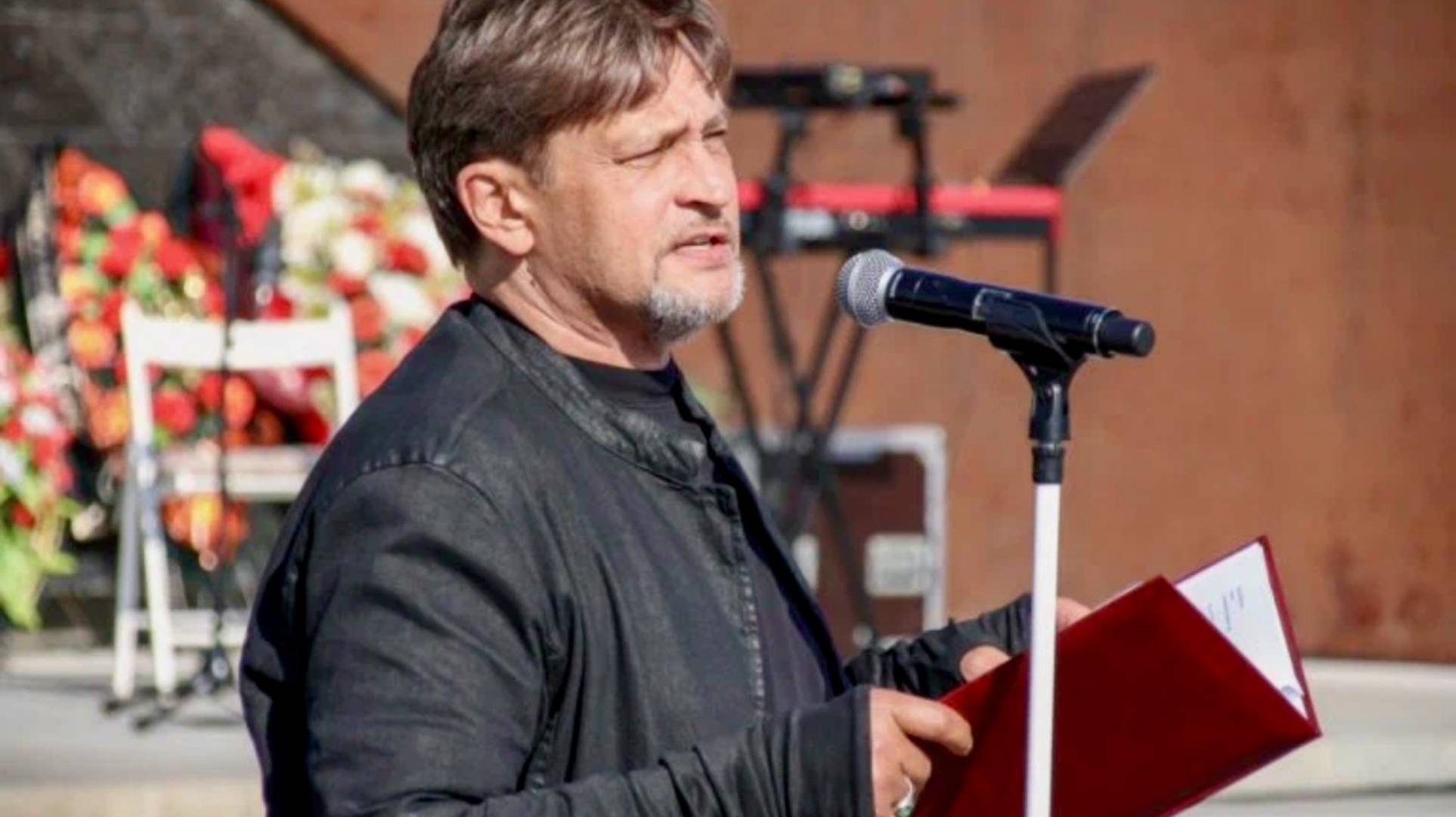 Стихотворение «Ржев» Влада Маленко. Читает народный артист России Александр Домогаров.