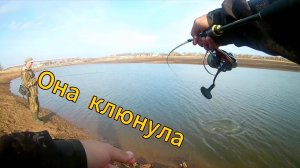 Щука хотела отобрать спиннинг. Эти поклевки не дают скучать. Щука