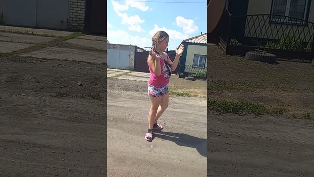 балет на улице +33°(3) смотреть онлайн