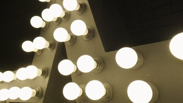 Зал Lightroom смотреть онлайн