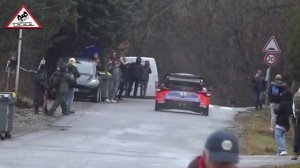 Hyundai I20 бесится перед стартом в WRC