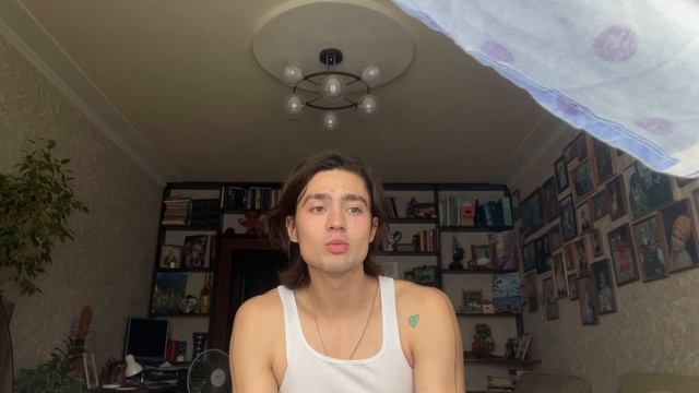 Лучше поздно поесть,чем не есть. День 1 смотреть онлайн