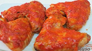Куриные крылышки под соусом в духовке.