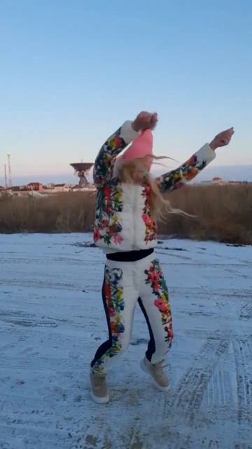 Смотрите, тут есть радио!!! смотреть онлайн