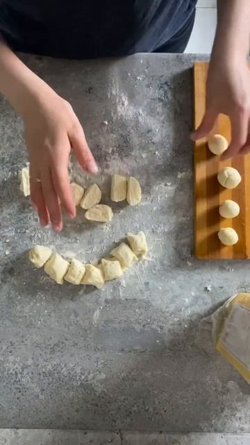 Ленивые вареники #готовимдома #едаялюблютебя #едимдом смотреть онлайн