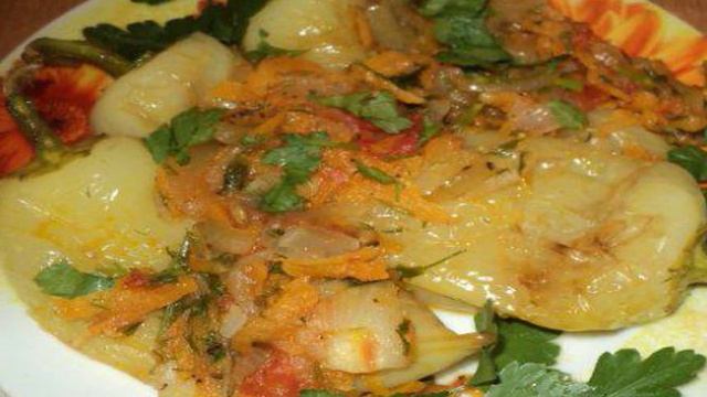 Перец жареный с кисло-сладким соусом.