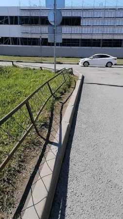 ну углу Гарькавого и Ветеранов стройка спорткомплекса май 2025