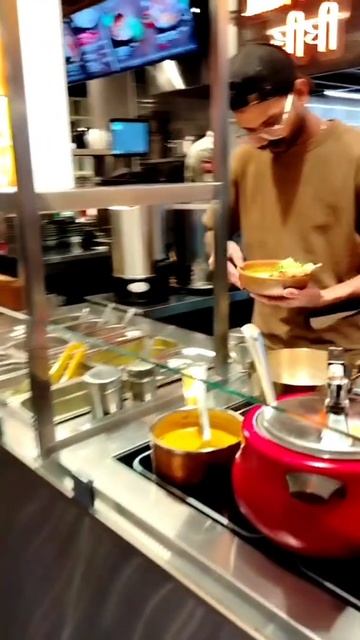 Balagan фудхолл в Петербурге Малый пр ПС корнер индийской кухни Bibi #рестораныспб #еда #индийскаяку