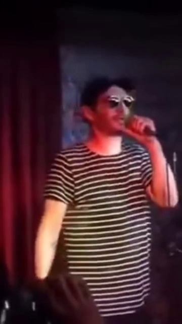 Слушайте Трек Гио Пика Фонтанчик Чëрный Дельфин смотреть онлайн