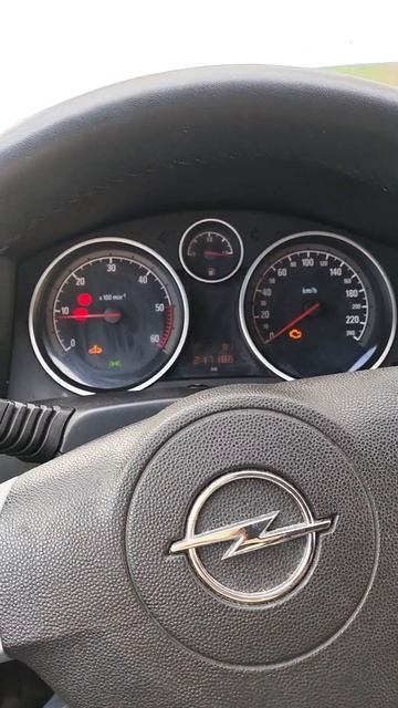 Рукажоп Запускает Тарантайку Opel Astra h Z19DTH После Ремонт? смотреть онлайн