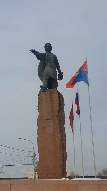 Памятник  основателю Красноярска  казаку-воеводе  Анд?