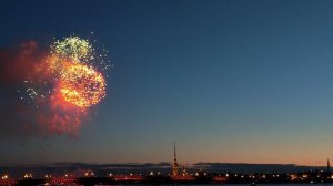 Салют в Санкт-Петербурге в честь 80 летия Победы