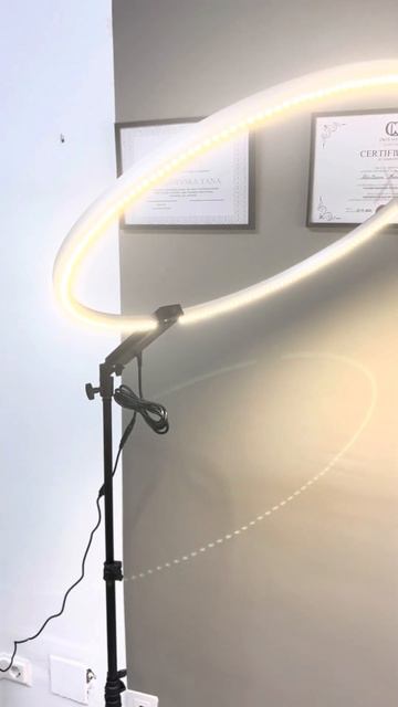 PAZIUK LED ring lamp Ø54 cm with tripod stand (made in Ukraine) кольцевая лампа - De