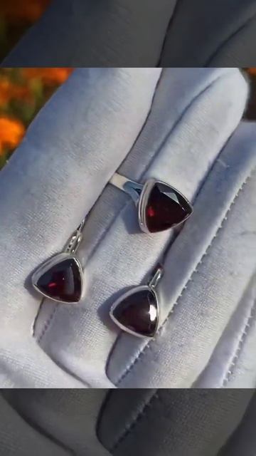 Натуральные гранаты 🌺 5500р🌺 размер кольца любой #гра? смотреть онлайн