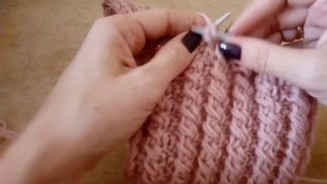 Перекрученная резинка спицами