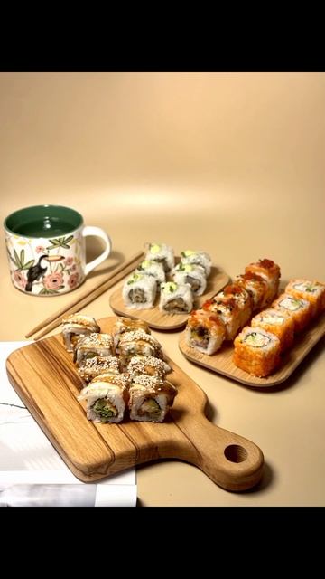 в ТАНУКИ новое меню и горячие промокоды на заказ! 😍🍣?