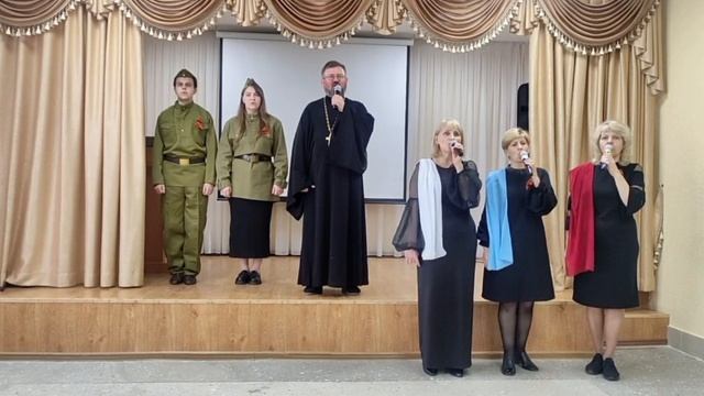 Песня "Небесная рать".
До слез