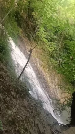 Водопад "Семь красавиц" в Габале, Азербайджан.