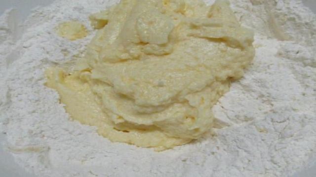 Пирог с лимонной начинкой