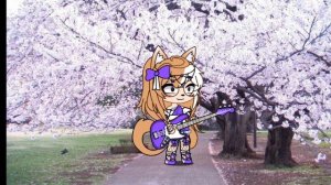 Как же хорошо что Мия (ос на видео) умеет играть на гитаре