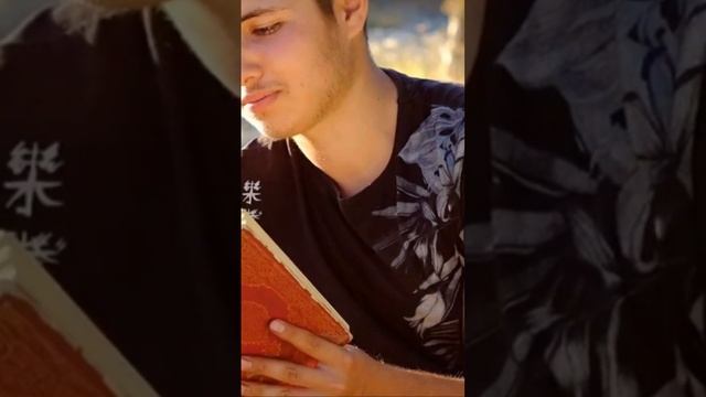 Написание книги Марк Твен. Подписывайтесь на мой кана?